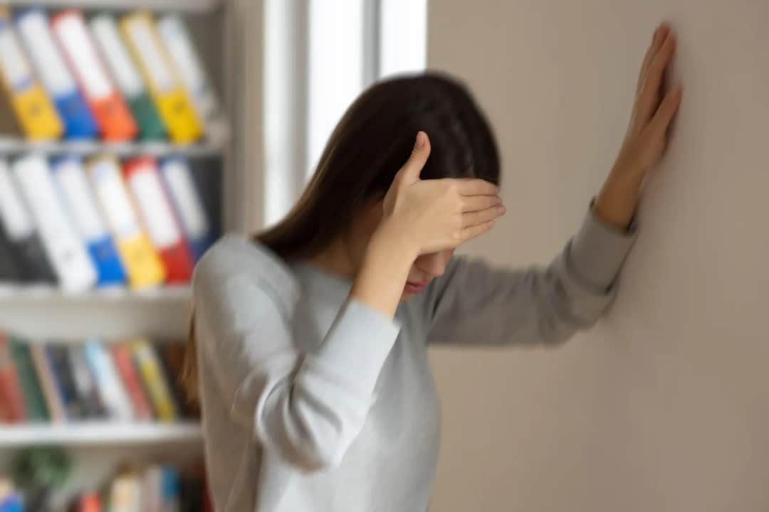 Epilepsie Symptome: Erkennen Sie die Anzeichen und Risiken rechtzeitig